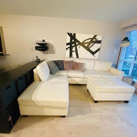 Downtown Heritage Condo With Parking Victoria Extérieur photo