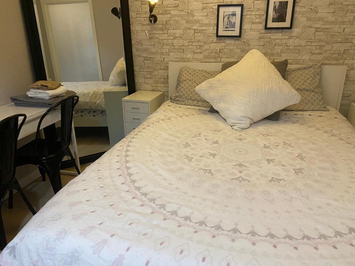 Downtown Heritage Condo With Parking Victoria Extérieur photo
