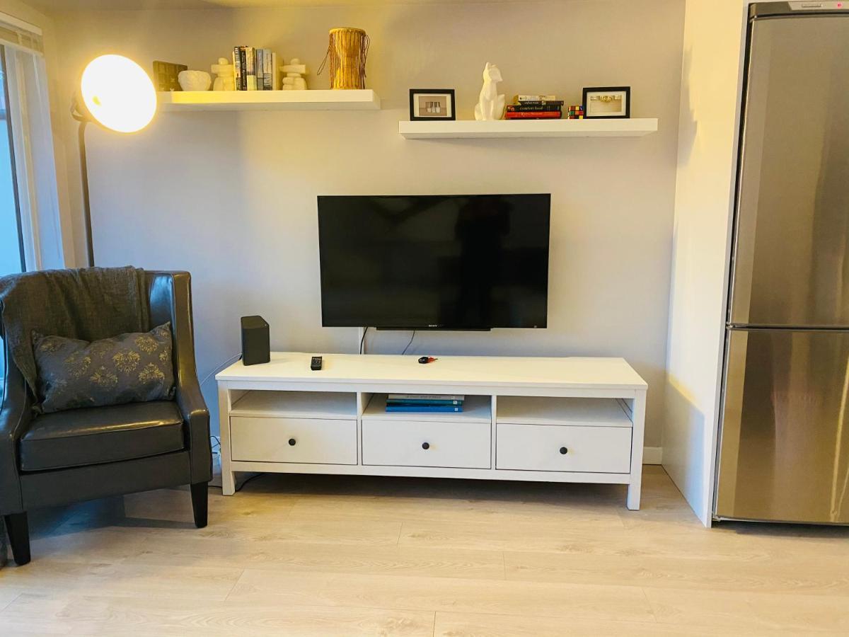 Downtown Heritage Condo With Parking Victoria Extérieur photo
