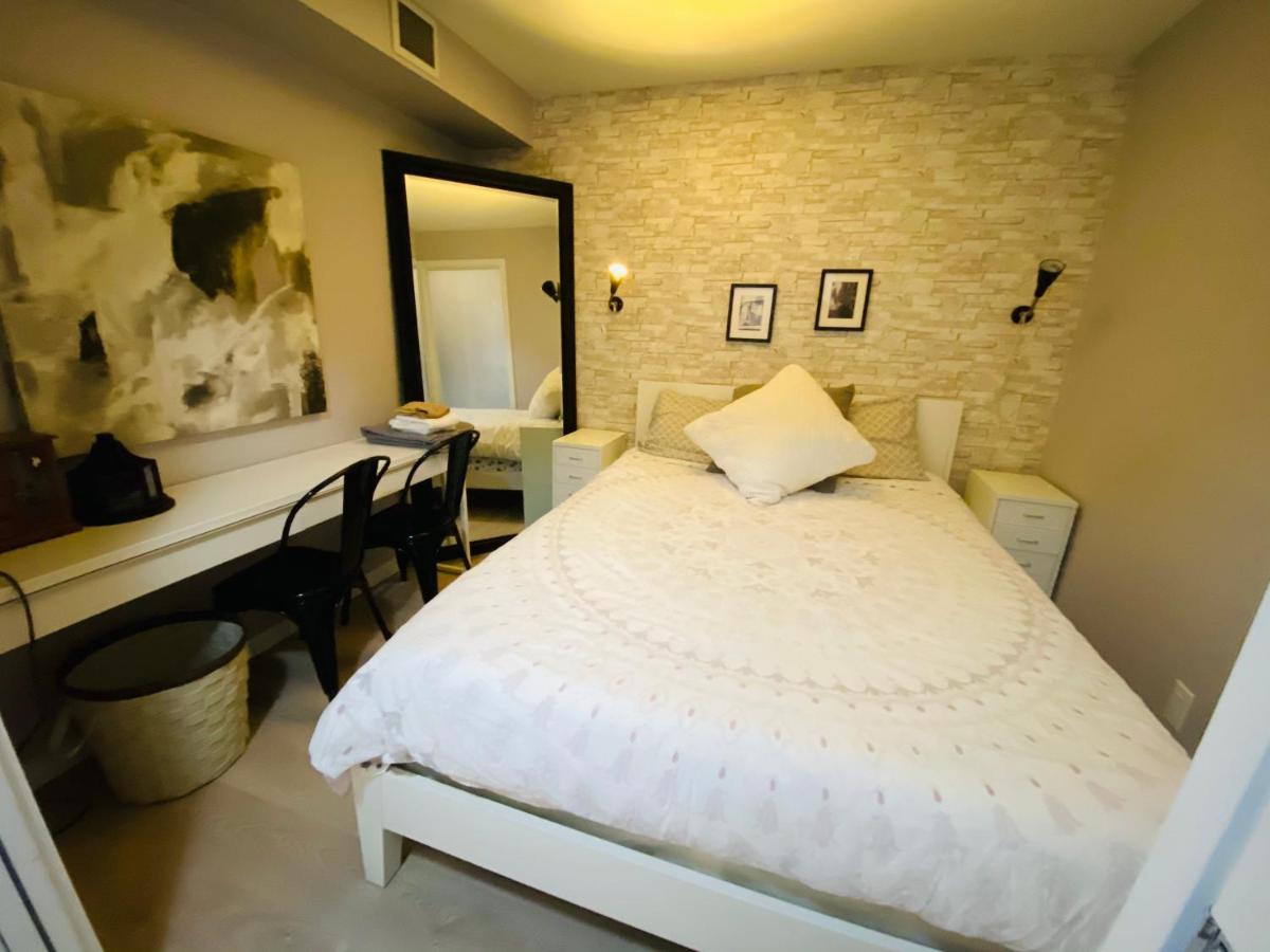 Downtown Heritage Condo With Parking Victoria Extérieur photo